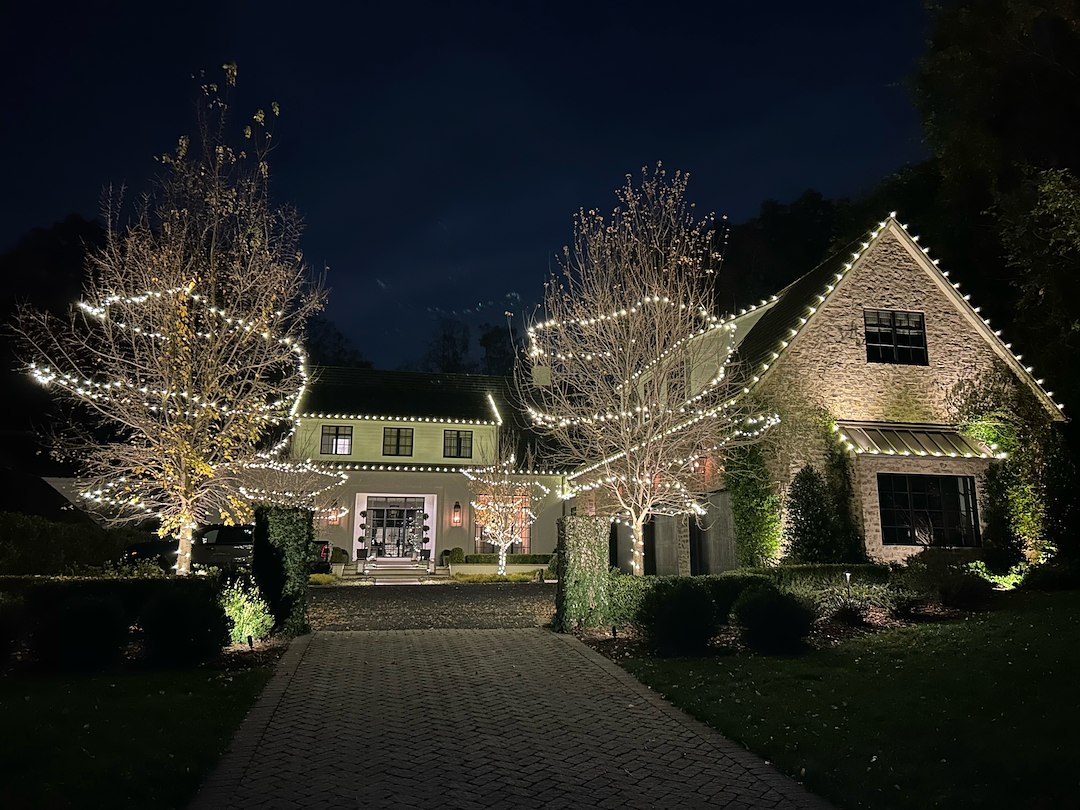 Stunning Residential Holiday Lighting Installation in Charlotte, NC | Gleaming Gutters